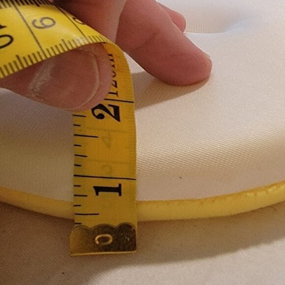 Blooming Bath Baby Bath Seat - Super Soft and Cuddly Bathtime for little ones - Picture 8 of 9